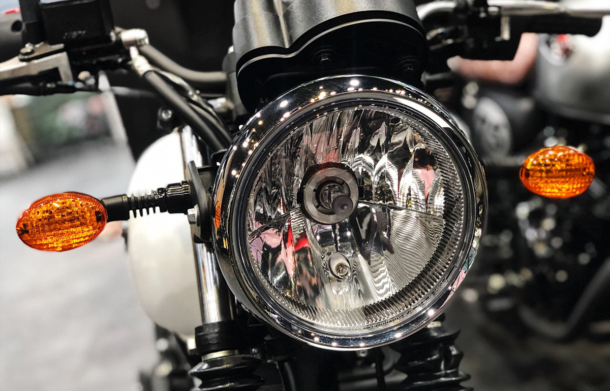 kawasaki-w175-10-1518455033-4950-1518455323